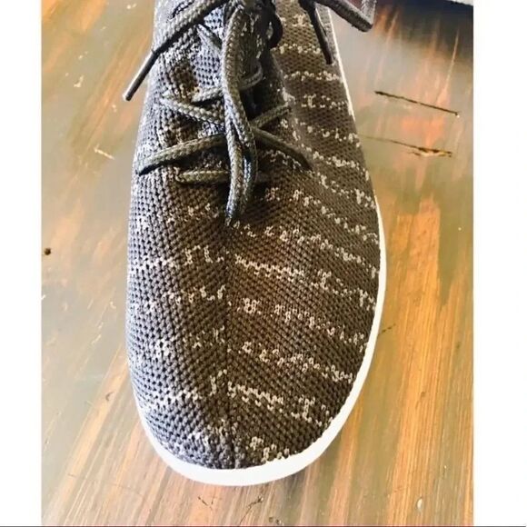 Sport Comfortable Flat Athleisure Women Shoes SZ 6.5 - Picture 3 of 4